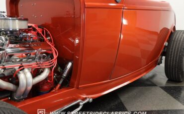 Ford-High-boy-1932-Atomic-Orange-Black-3