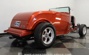 Ford-High-boy-1932-Atomic-Orange-Black-33