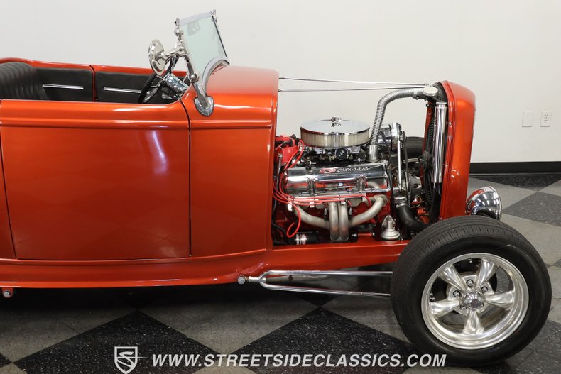 Ford-High-boy-1932-Atomic-Orange-Black-36