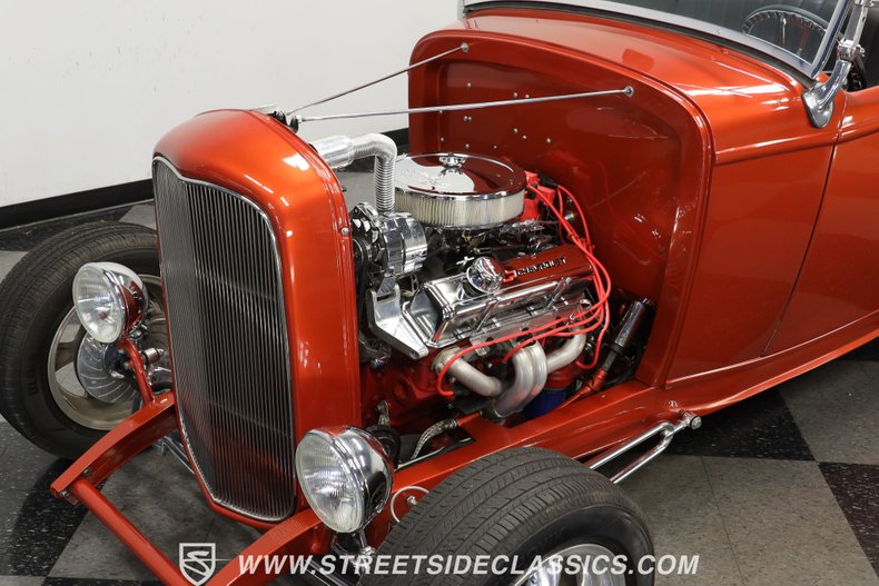 Ford-High-boy-1932-Atomic-Orange-Black-37