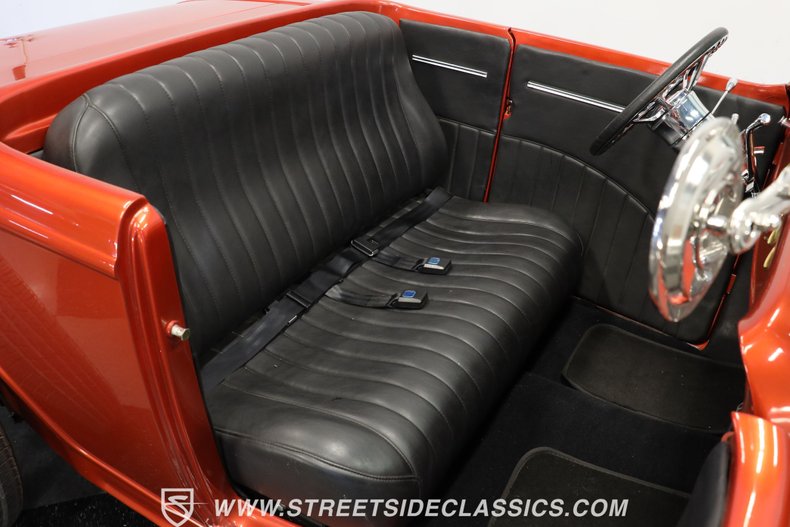 Ford-High-boy-1932-Atomic-Orange-Black-4