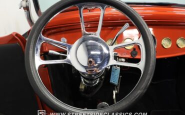 Ford-High-boy-1932-Atomic-Orange-Black-41