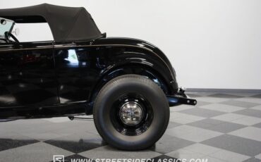 Ford-High-boy-1932-Black-Tan-27