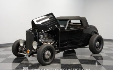Ford-High-boy-1932-Black-Tan-38