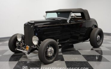 Ford-High-boy-1932-Black-Tan-4