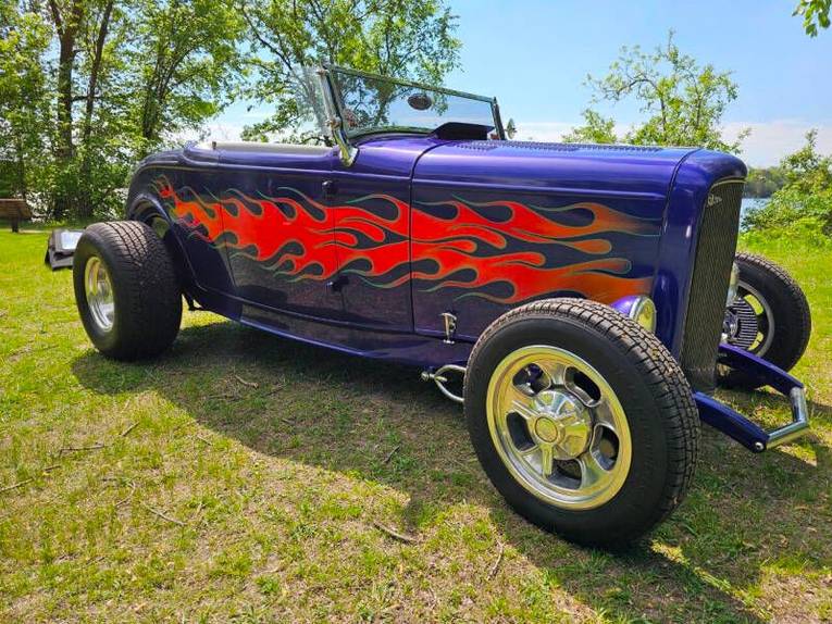 Ford-High-boy-1932-blue-gray-11