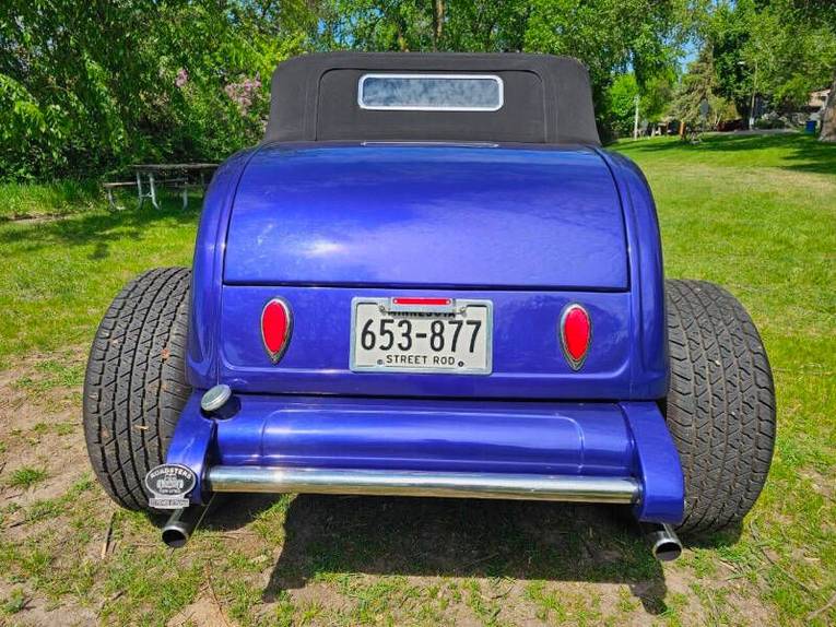 Ford-High-boy-1932-blue-gray-5