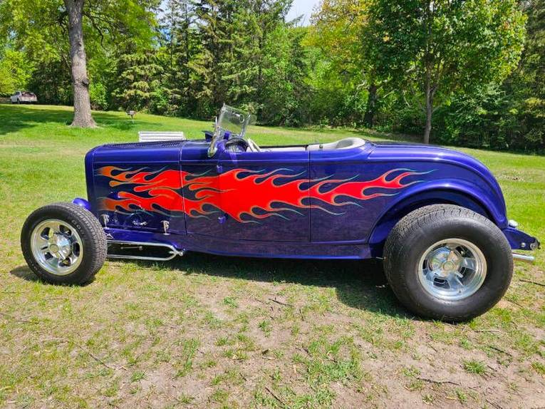 Ford-High-boy-1932-blue-gray-6