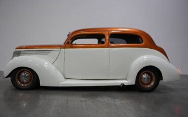 Ford-Humpback-1938-CopperWhite-4