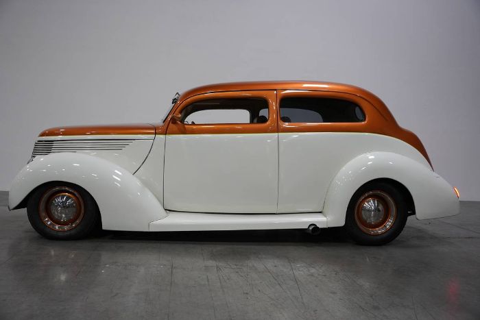 Ford-Humpback-1938-CopperWhite-4