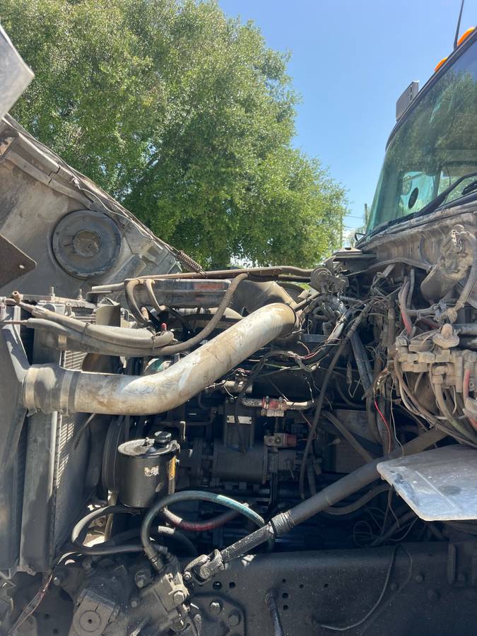 Ford-L-9000-diesel-1995-blue-4