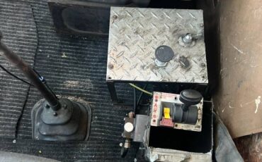 Ford-L-9000-diesel-1995-blue-5