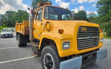 Ford-L8000-diesel-1991-orange