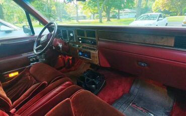 Ford-Lincoln-1985-4