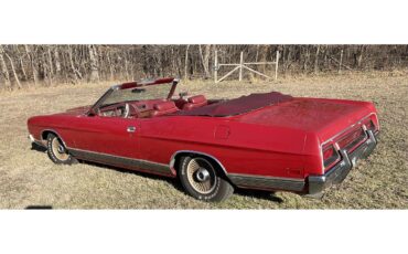 Ford-Ltd-1971-Red-Red