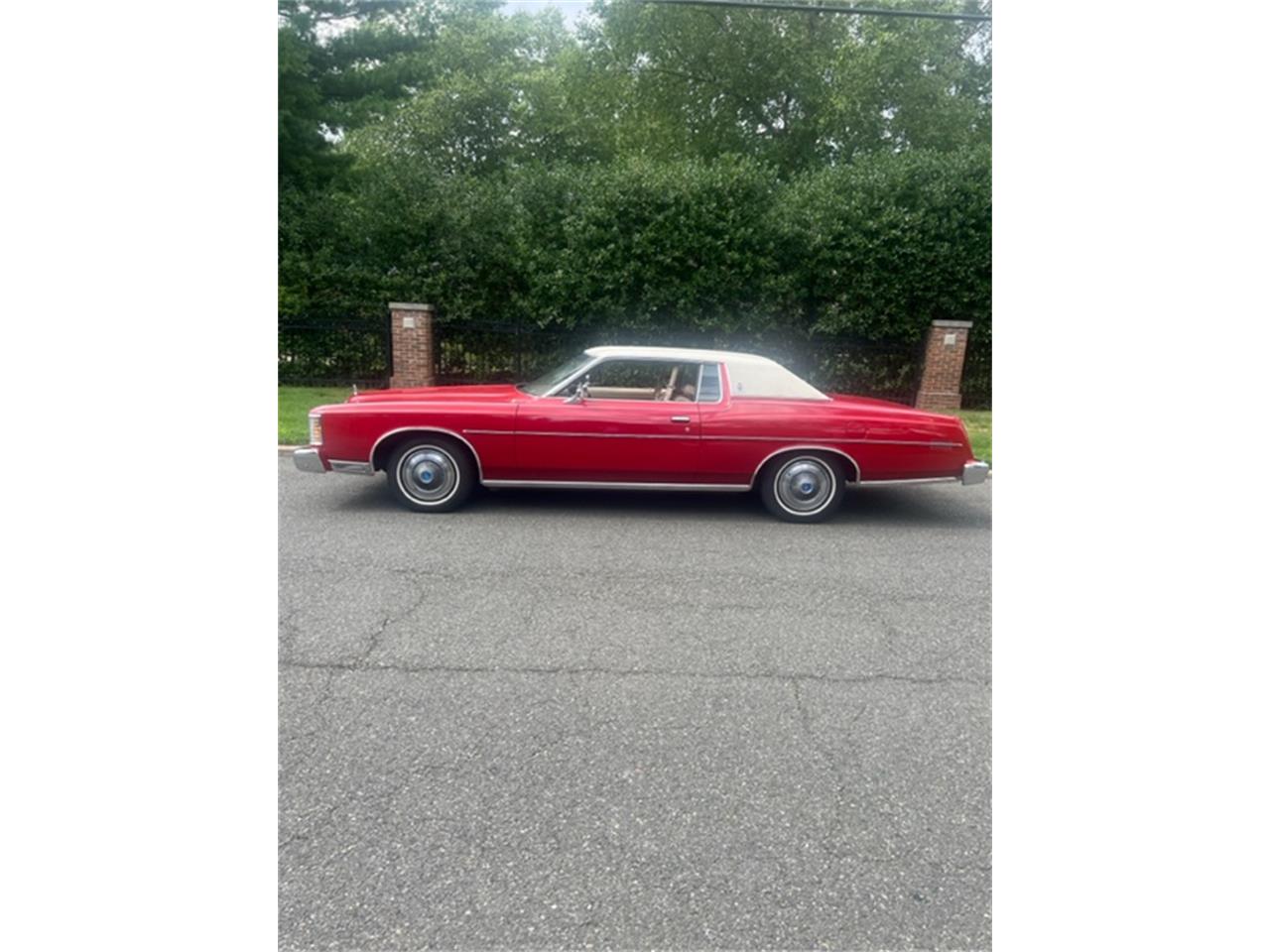 Ford-Ltd-1974-Red-Beige-3