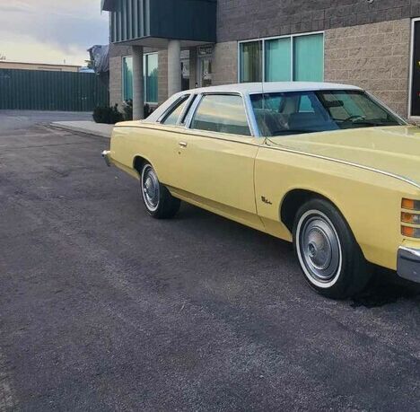 Ford-Ltd-1975-Yellow-Beige-11