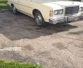 Ford-Ltd-1976