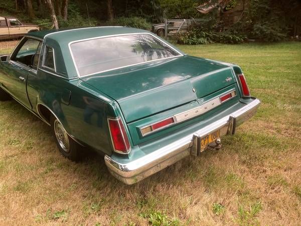 Ford-Ltd-1977-Dark-Green-1