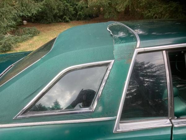 Ford-Ltd-1977-Dark-Green-2