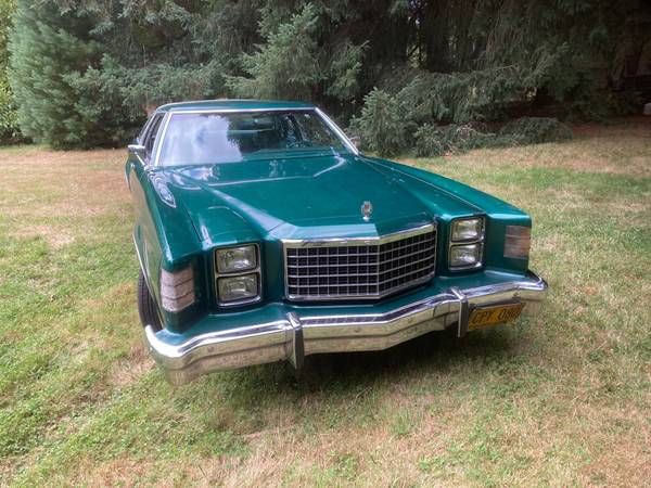 Ford-Ltd-1977-Dark-Green