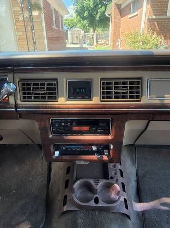 Ford-Ltd-1989-Tan-Gray-1