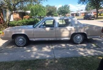 Ford-Ltd-1989-Tan-Gray-11