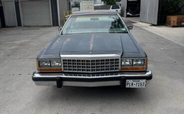 Ford-Ltd-crown-victoria-1986-grey-1