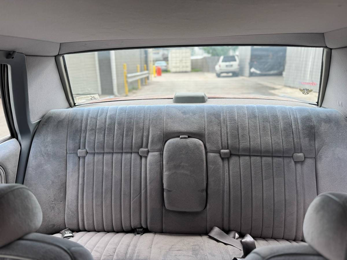 Ford-Ltd-crown-victoria-1986-grey-11