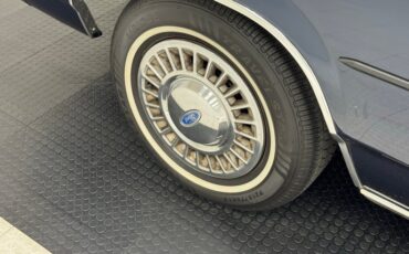 Ford-Ltd-crown-victoria-1989-Twilight-Blue-Metall-Shadow-Blue-1