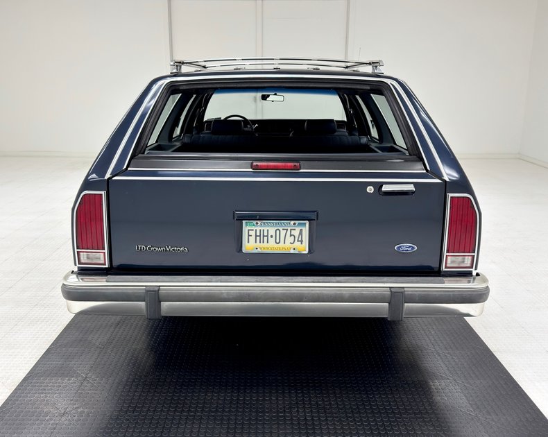 Ford-Ltd-crown-victoria-1989-Twilight-Blue-Metall-Shadow-Blue-13