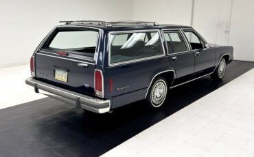 Ford-Ltd-crown-victoria-1989-Twilight-Blue-Metall-Shadow-Blue-14