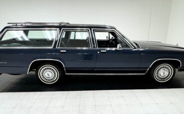 Ford-Ltd-crown-victoria-1989-Twilight-Blue-Metall-Shadow-Blue-15