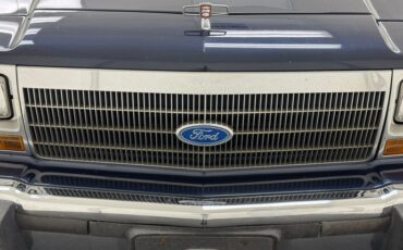 Ford-Ltd-crown-victoria-1989-Twilight-Blue-Metall-Shadow-Blue-18
