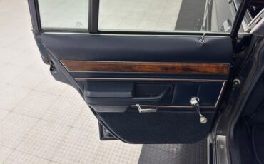 Ford-Ltd-crown-victoria-1989-Twilight-Blue-Metall-Shadow-Blue-39