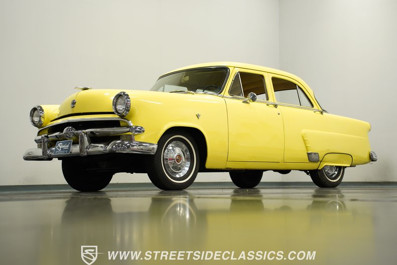 Ford-Mainline-1953-Yellow-Tan-21