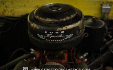 Ford-Mainline-1953-Yellow-Tan-29