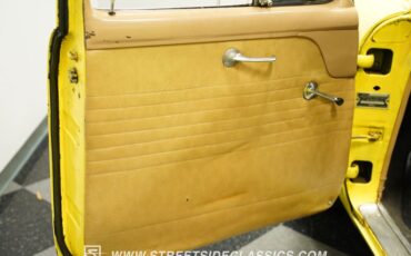 Ford-Mainline-1953-Yellow-Tan-32