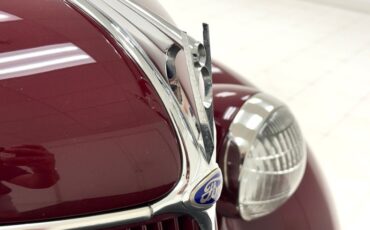 Ford-Model-48-1935-Royal-Maroon-Metalli-Saddle-17