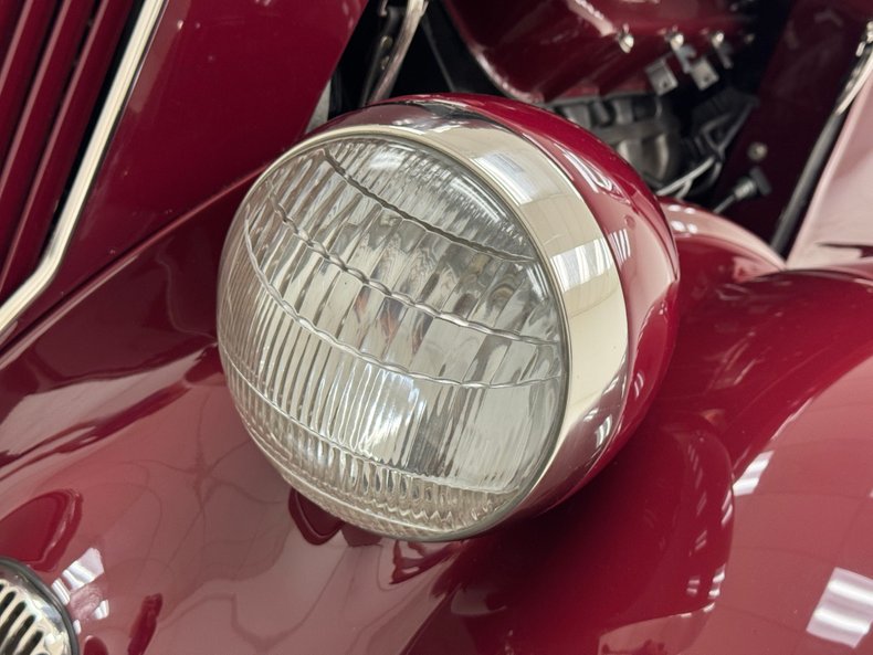 Ford-Model-48-1935-Royal-Maroon-Metalli-Saddle-18