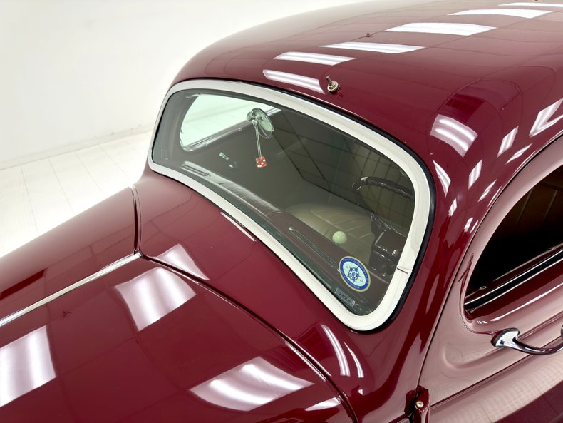 Ford-Model-48-1935-Royal-Maroon-Metalli-Saddle-20
