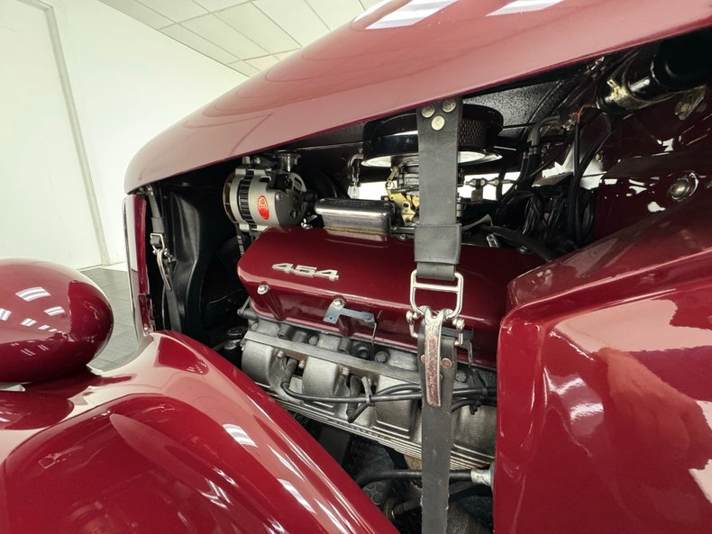 Ford-Model-48-1935-Royal-Maroon-Metalli-Saddle-32