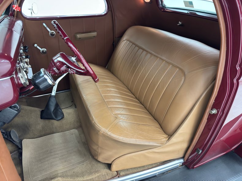 Ford-Model-48-1935-Royal-Maroon-Metalli-Saddle-39