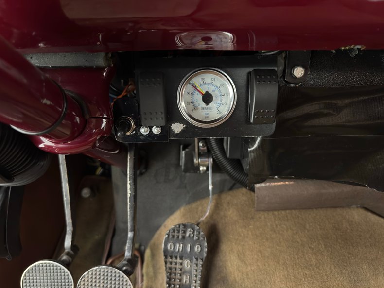 Ford-Model-48-1935-Royal-Maroon-Metalli-Saddle-4