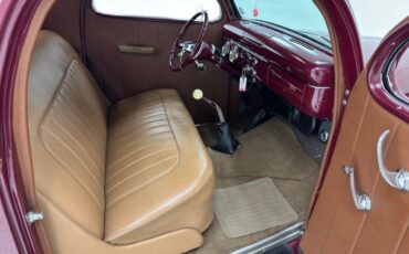 Ford-Model-48-1935-Royal-Maroon-Metalli-Saddle-41