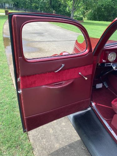 Ford-Model-85-1937-Burgundy-24