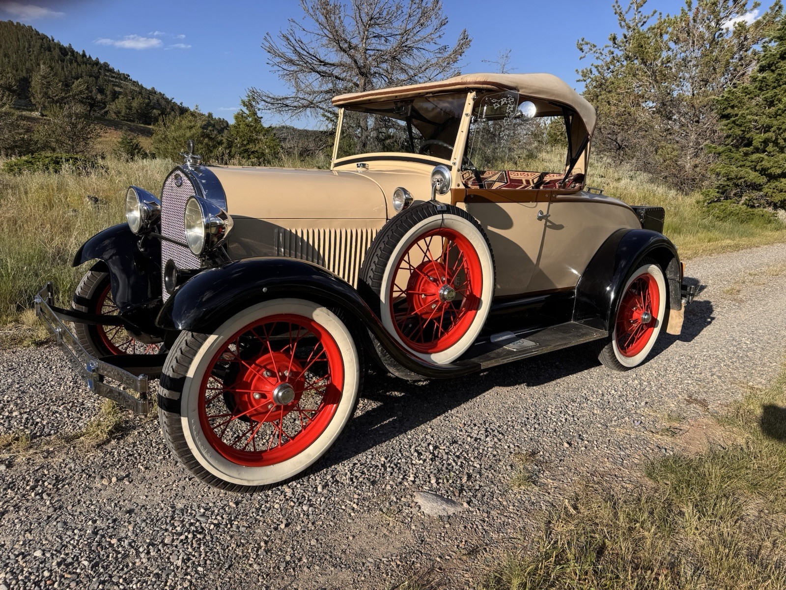 Ford-Model-A-1928-Convertible-1