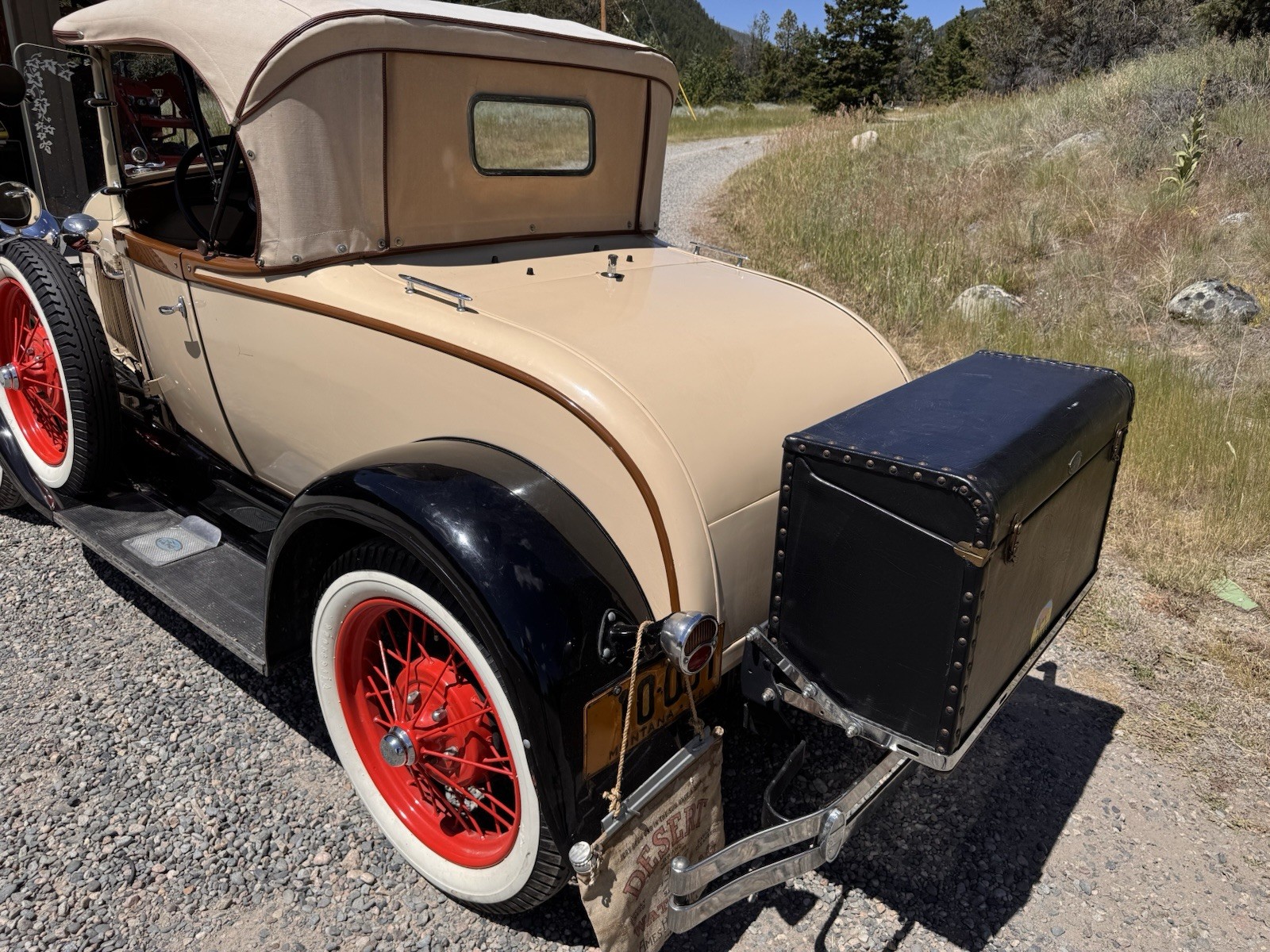 Ford-Model-A-1928-Convertible-22