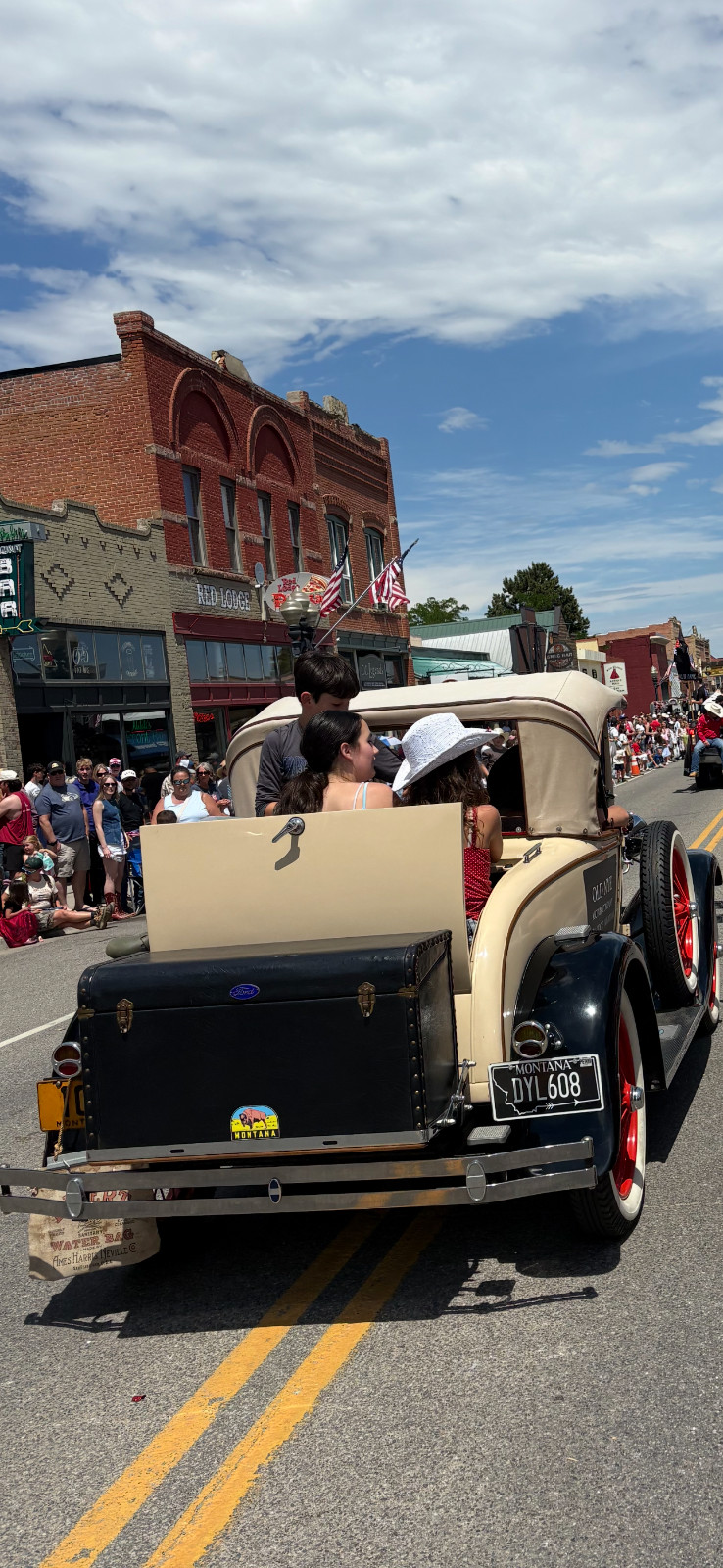 Ford-Model-A-1928-Convertible-23