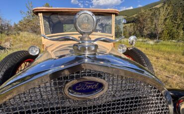 Ford-Model-A-1928-Convertible-25